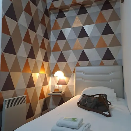 Le Celtic Hotel Montlucon